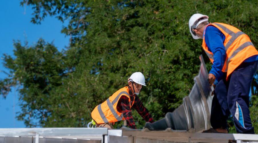 Professional gutter cleaning in Claysville, PA